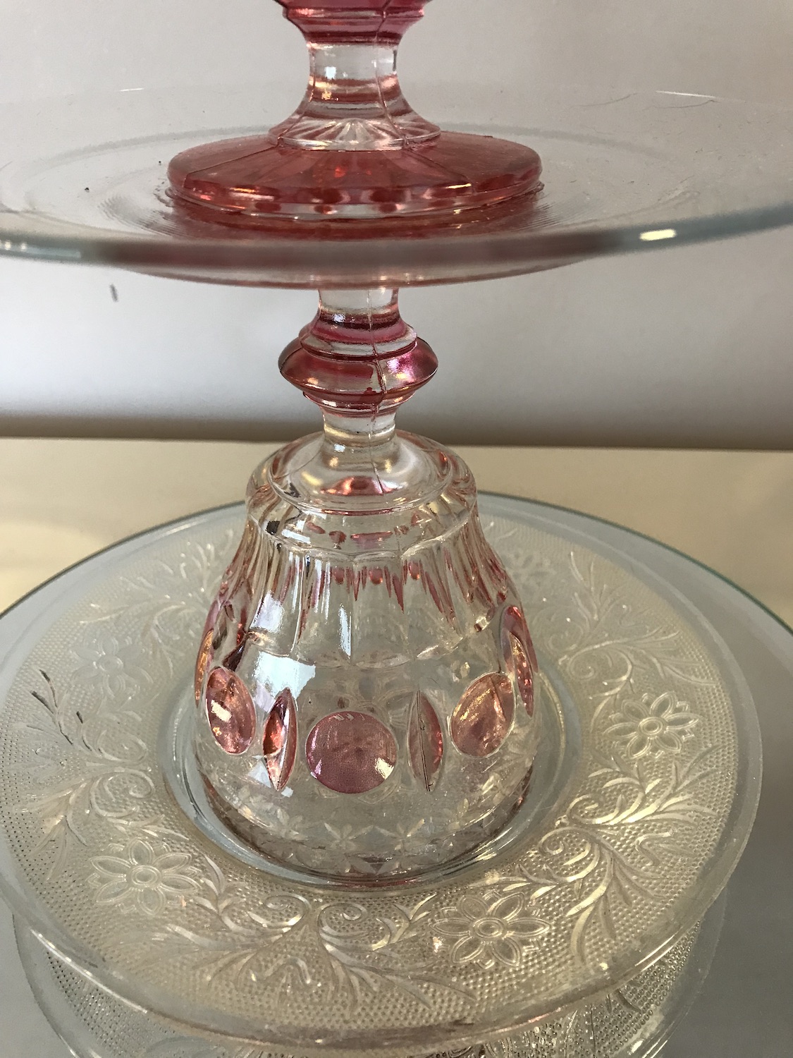 King's Crown collection totem of goblets S037 - Image 2