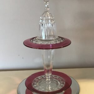 King's Crown collection totem of plates T036